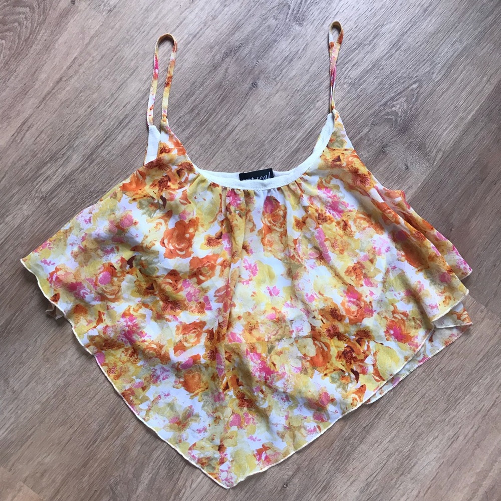•Crop Top•